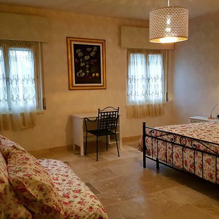 Foresteria Borgo Delle Grazie 쿠르타토네 외부 사진